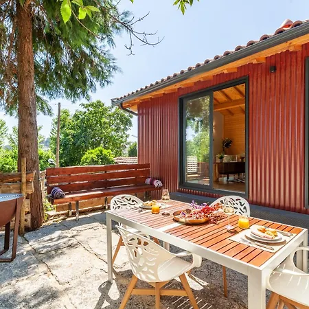 Semesterbostad Prendal Eco Living - Minho's Guest *